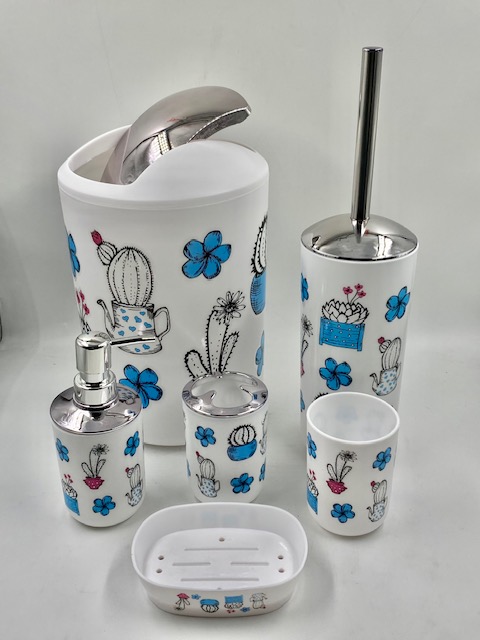 SET BAÑO CON CESTO ESTAMP PLAS (360416|EA40-26-01)